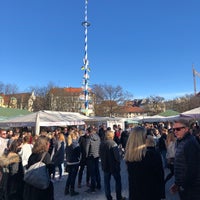Photo taken at Viktualienmarkt by Tom H. on 2/16/2019