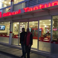 Photo taken at Göksel Tantuni by Çako Oto Kurtarma on 3/26/2016