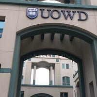 Foto tirada no(a) University of Wollongong in Dubai (UOWD) por 𝕏𝕥𝕖𝕣𝕛𝕠𝕙𝕒𝕟𝕤𝕠𝕟 em 5/18/2019