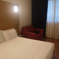 Foto diambil di Ramada Encore Hotel Bologna Fiera oleh Marianna C. pada 8/30/2022