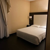 Foto diambil di JR Hotels Amadeus Bologna oleh Marianna C. pada 2/22/2023