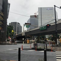 Photo taken at Tameike Intersection by のあママ*゜ on 7/9/2020
