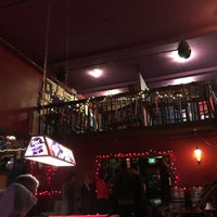 Foto tomada en Hillside Bar  por Michael P. el 12/17/2017
