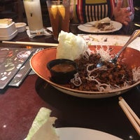 Photo taken at BJ&amp;#39;s Restaurant &amp;amp; Brewhouse by Rosario G. on 4/10/2019
