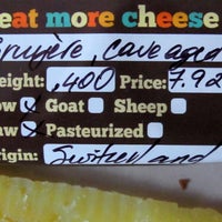 รูปภาพถ่ายที่ Eat More Cheese โดย Michael A. เมื่อ 6/20/2015