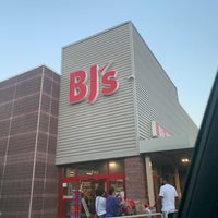 Photo taken at BJ&amp;#39;s Wholesale Club by Frank on 8/19/2020