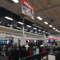 Photo taken at Modell&amp;#39;s Sporting Goods by Frank on 5/6/2017