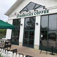 Photo taken at Starbucks by Frank on 8/4/2021