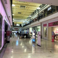 Photo taken at Staten Island Mall by Frank on 2/20/2022