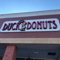 Foto diambil di Duck Donuts oleh Frank pada 2/26/2022