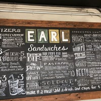 Foto diambil di Earl Sandwich oleh Gozi pada 4/27/2020