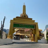 Photo taken at วัดอุทัยธาราม (บางกะปิ) Wat U Tai Taram (Bangkapi) by I&#39;saya on 2/23/2020