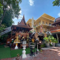 Photo taken at Wat Samphantawong by I&#39;saya on 6/25/2021