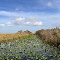 Foto diambil di Everglades River of Grass Adventures oleh Aditya N. pada 12/19/2021