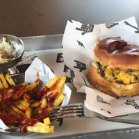 7/23/2018 tarihinde Onur Y.ziyaretçi tarafından Rock&amp;#39;N Burger'de çekilen fotoğraf
