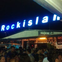 Foto scattata a Rockisland da David Z. il 8/4/2012