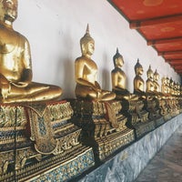 Photo taken at Wat Pho by Nicole J. on 10/11/2016