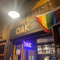 Foto tirada no(a) OAK Wine and Craft Beer por Valur Thor G. em 10/27/2021