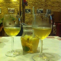 รูปภาพถ่ายที่ Raffaello โดย Sofia C. เมื่อ 10/8/2014