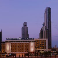 9/4/2014 tarihinde Sheraton Kuwait, a Luxury Collection Hotelziyaretçi tarafından Sheraton Kuwait, a Luxury Collection Hotel'de çekilen fotoğraf