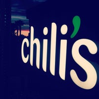 รูปภาพถ่ายที่ Chili&amp;#39;s Grill &amp;amp; Bar โดย Justin P. เมื่อ 8/3/2013