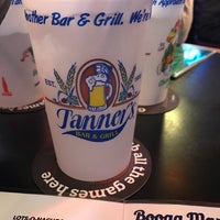 Photo taken at Tanner&amp;#39;s Bar &amp;amp; Grill by Astoriawinediva on 4/1/2017
