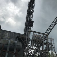 Photo taken at Saw - The Ride by Paul T. on 5/13/2017