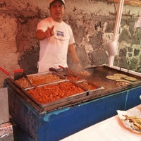 Photo taken at Tianguis Cardiologia by Israel M. on 7/9/2013