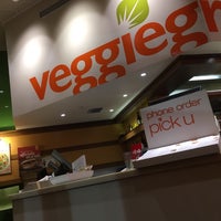 รูปภาพถ่ายที่ Veggie Grill โดย Derek H. เมื่อ 11/13/2017