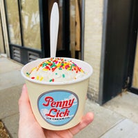 รูปภาพถ่ายที่ Penny Lick Ice Cream Company โดย Marie เมื่อ 8/17/2021