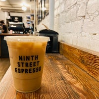 Снимок сделан в Ninth Street Espresso пользователем Marie 5/8/2021