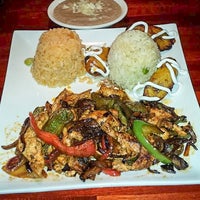 Photo taken at Riviera Maya Mexican Cuisine by Riviera Maya Mexican Cuisine on 9/6/2014