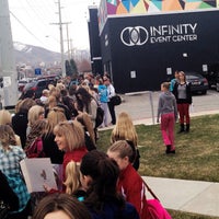 Foto tirada no(a) Infinity Event Center por Amy S. em 3/26/2013