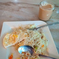 Photo taken at Pinang Kopitiam by Teoh K. on 7/15/2019