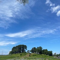 Photo taken at 多賀城アヤメ園 by Kazuya H. on 6/29/2022