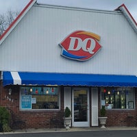 Photo taken at Dairy Queen by Michael on 3/27/2022