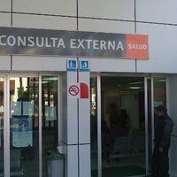 Photo taken at Aulas Enseñanza Hospital Gea González by Victor R. on 1/11/2013