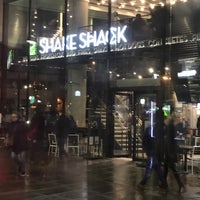 Photo prise au Shake Shack par Sooz le11/18/2017