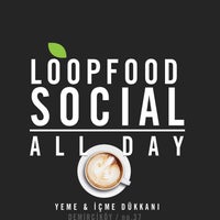 Foto scattata a Loop Food Dondurma ve Yeme İçme Dükkanı da Mehmet Z. il 11/21/2019