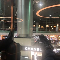 Photo taken at Star Alliance Lounge by Marcelo B. on 2/24/2020