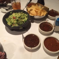 Foto diambil di Cantina Laredo oleh Jim S. pada 9/27/2017