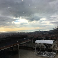 รูปภาพถ่ายที่ Küçük Çamlıca Nagehan Restaurant โดย Aysun Y. เมื่อ 1/29/2017
