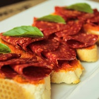 11/10/2014 tarihinde Tomatti House Pizzateriaziyaretçi tarafından Tomatti House Pizzateria'de çekilen fotoğraf