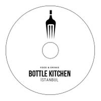 10/14/2014에 Bottle &amp;amp; Kitchen님이 Bottle &amp;amp; Kitchen에서 찍은 사진