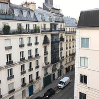 Das Foto wurde bei Holiday Inn Paris - Saint-Germain-des-Prés von Kate R. am 3/3/2018 aufgenommen