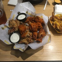 Photo taken at Buffalo Wild Wings by Timothy B. on 11/15/2017