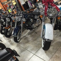 รูปภาพถ่ายที่ Harley-Davidson of Pensacola โดย Patrick S. เมื่อ 12/6/2015