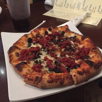 Снимок сделан в PO5 Pizza Lounge (Pizza on 5th) пользователем Marcel E. 8/10/2015