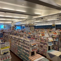 Photo taken at Books Kinokuniya by ツジイコウタ on 12/21/2021