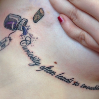 Foto diambil di RedINC Tattoo &amp;amp; Body Piercing oleh RedINC Tattoo &amp;amp; Body Piercing pada 9/15/2014